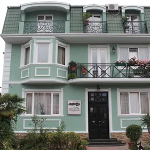 Elegant Garden Otel Batum